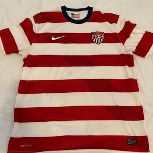 Nike US mens soccer/football jersey